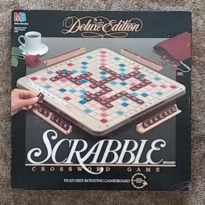 Scrabble Deluxe Edition